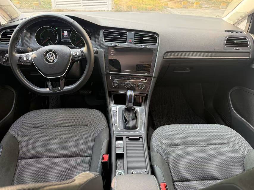 Volkswagen Golf Pure Electric 2020 #7 Volkswagen Golf Pure Electric 2020 car image #7