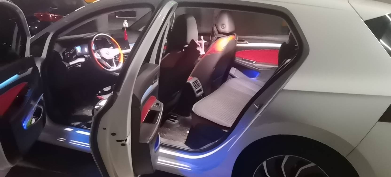2021 car image #7