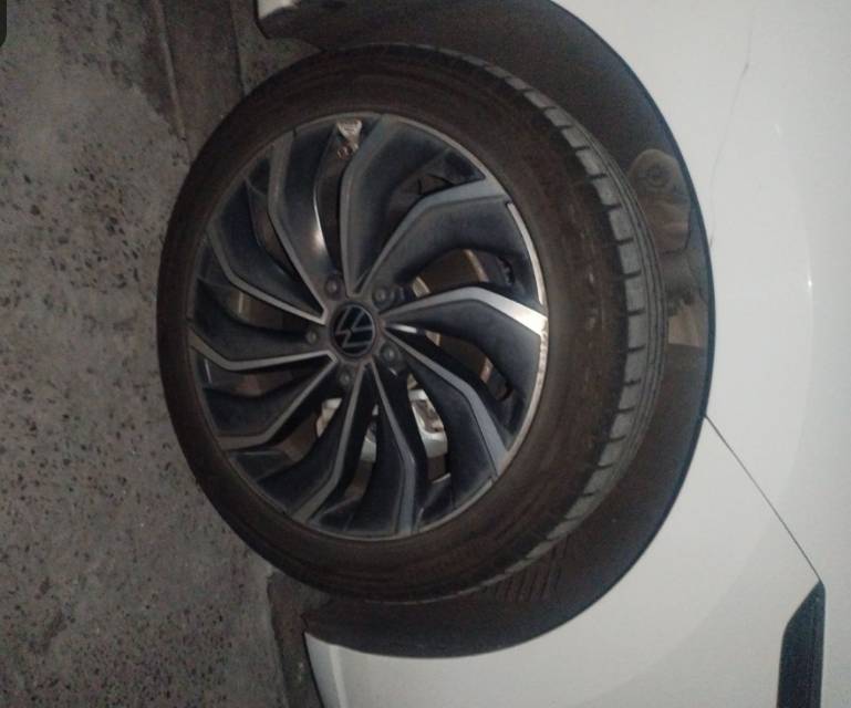 2021 car image #19