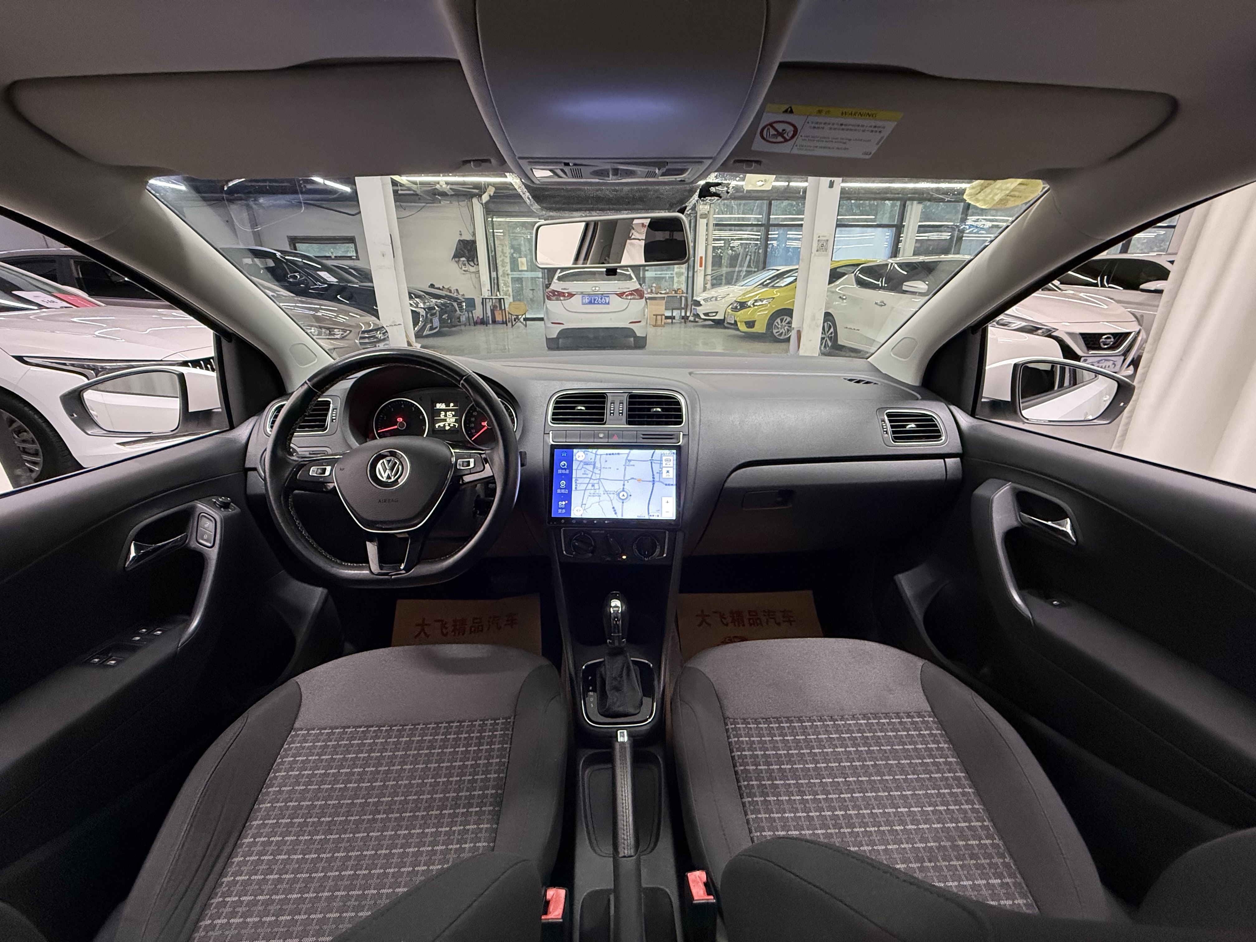 Volkswagen Polo 2017 car image #8