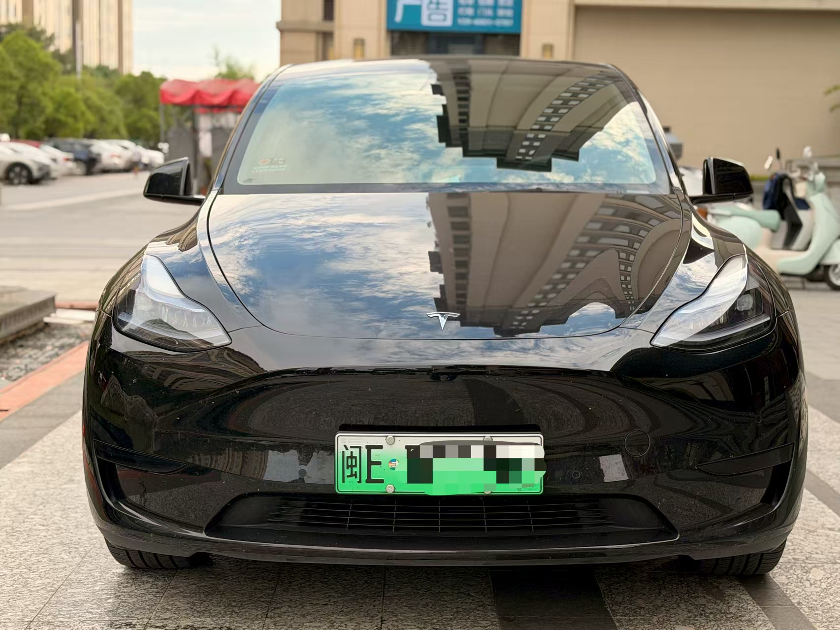 Tesla Model Y 2023 car image #4