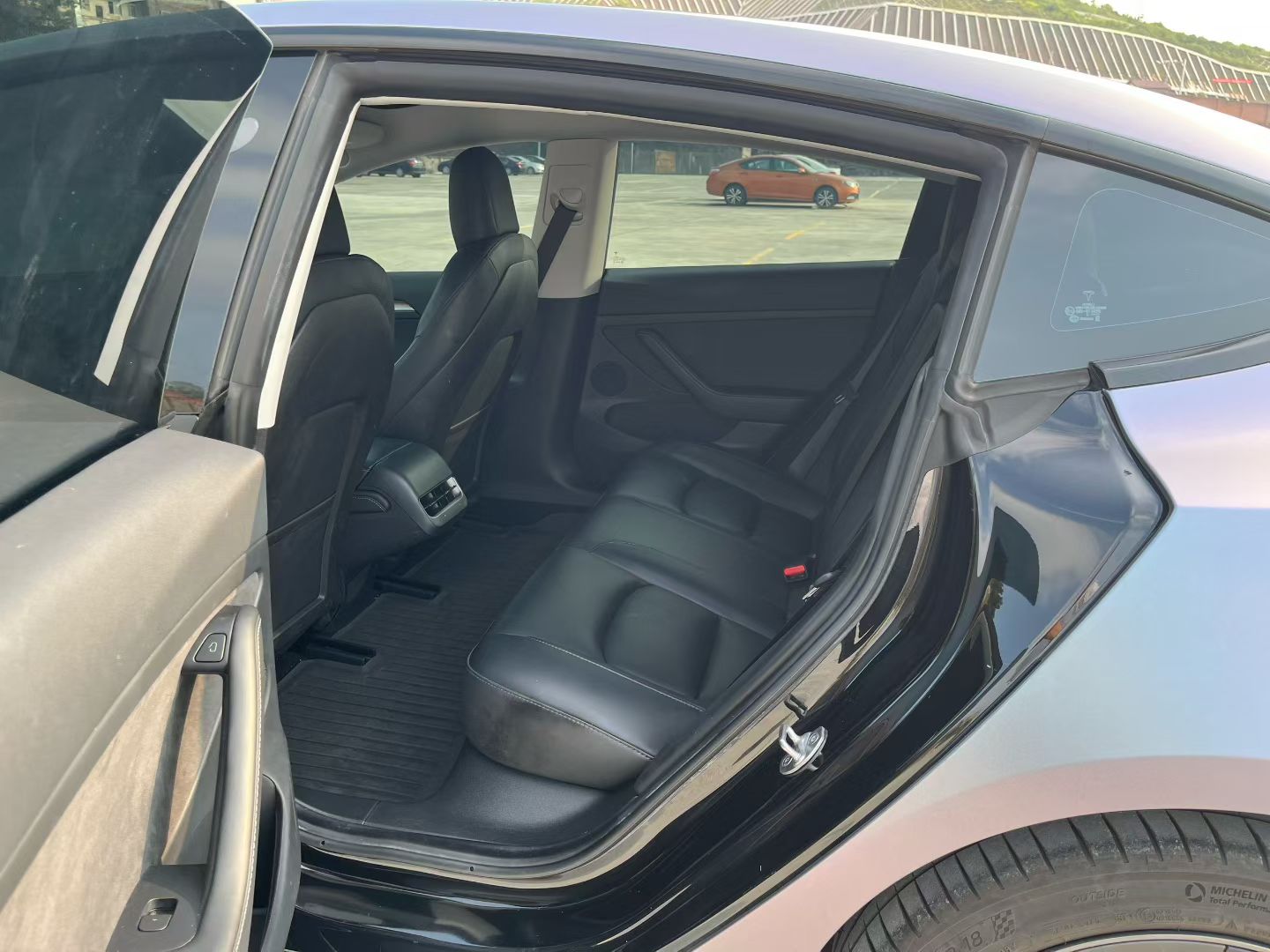 Tesla Model 3 2022 #6 Tesla Model 3 2022 car image #6