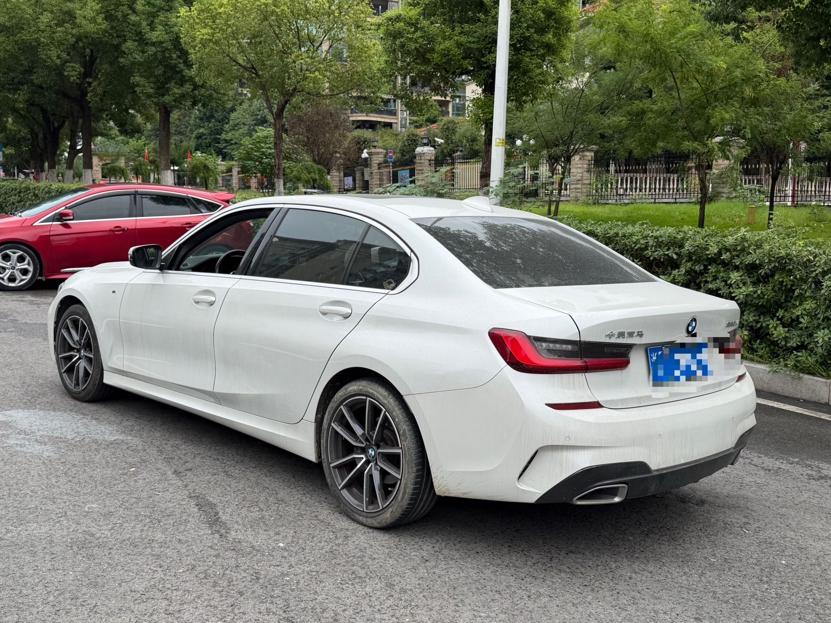 BMW 3 Series 2021 car image #8