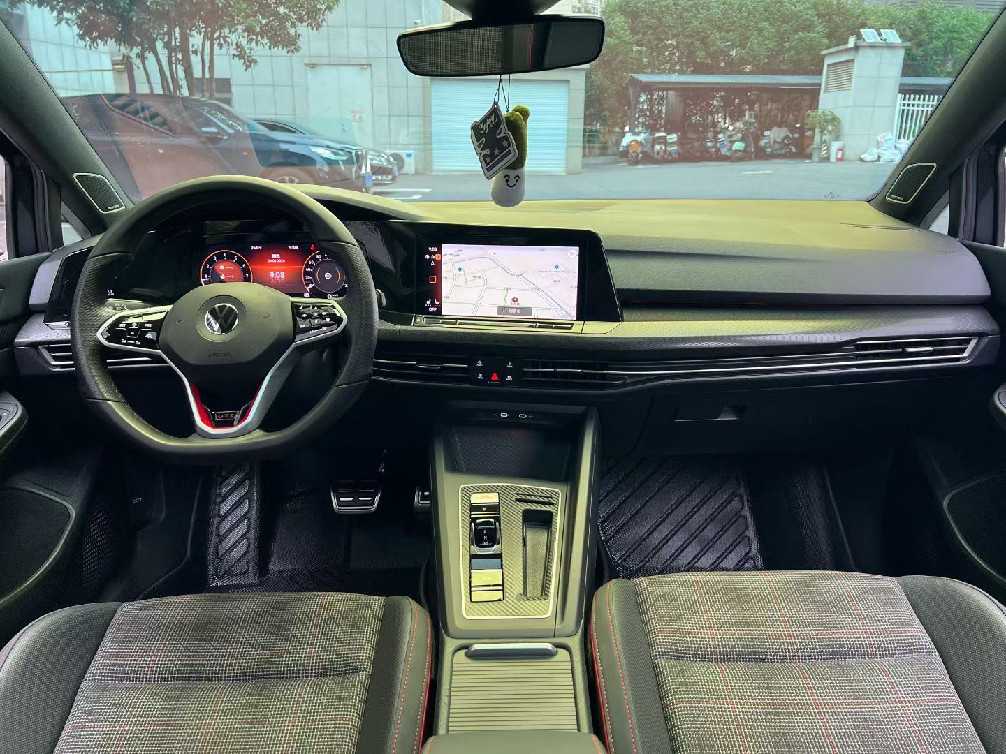 Volkswagen GolfGTI 2021 car image #9