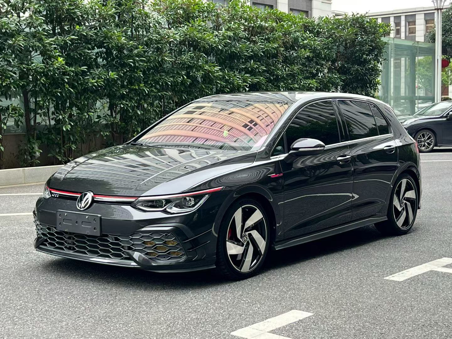 Volkswagen GolfGTI 2021 car image 