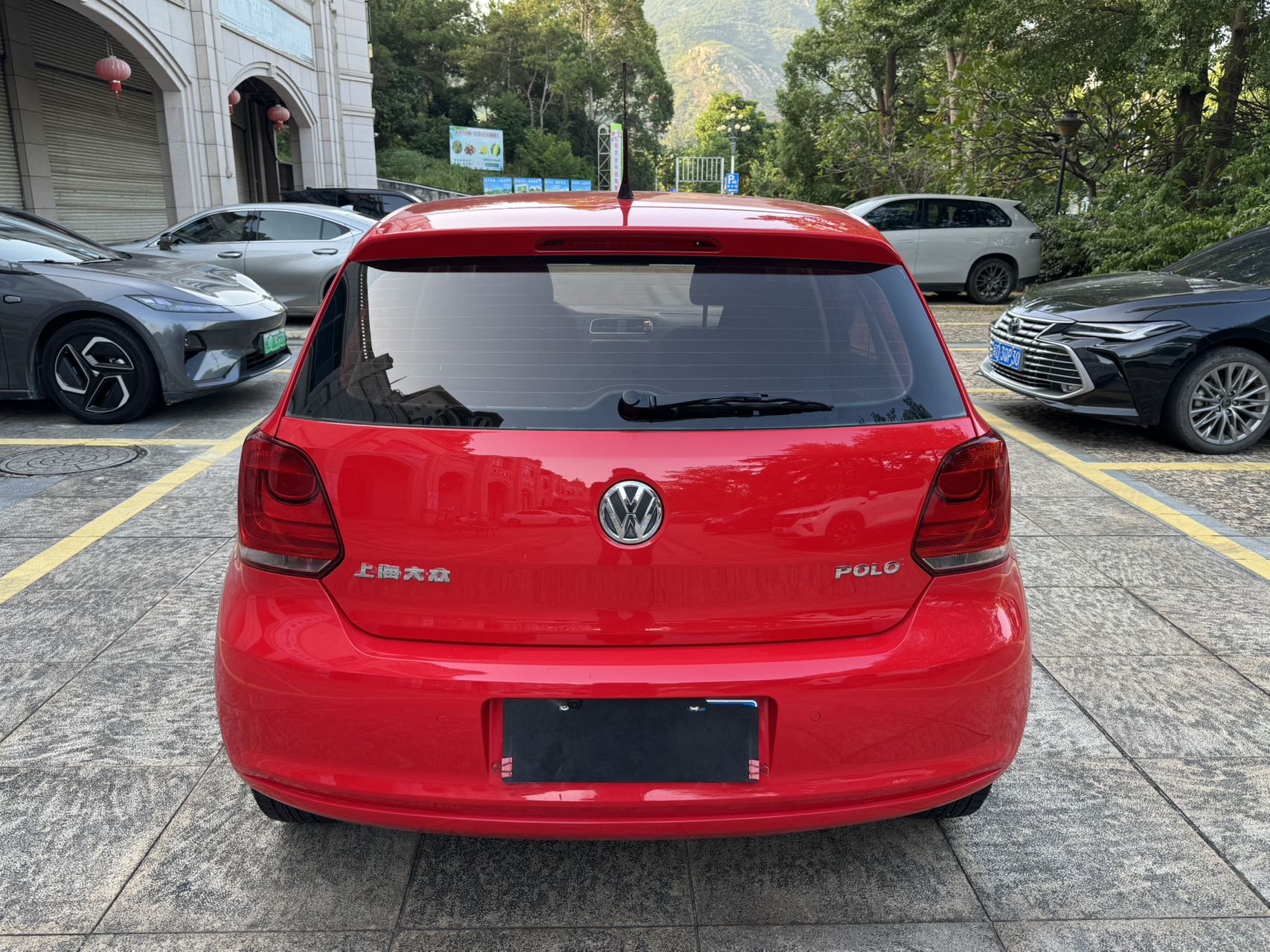Volkswagen Polo 2014 car image #10