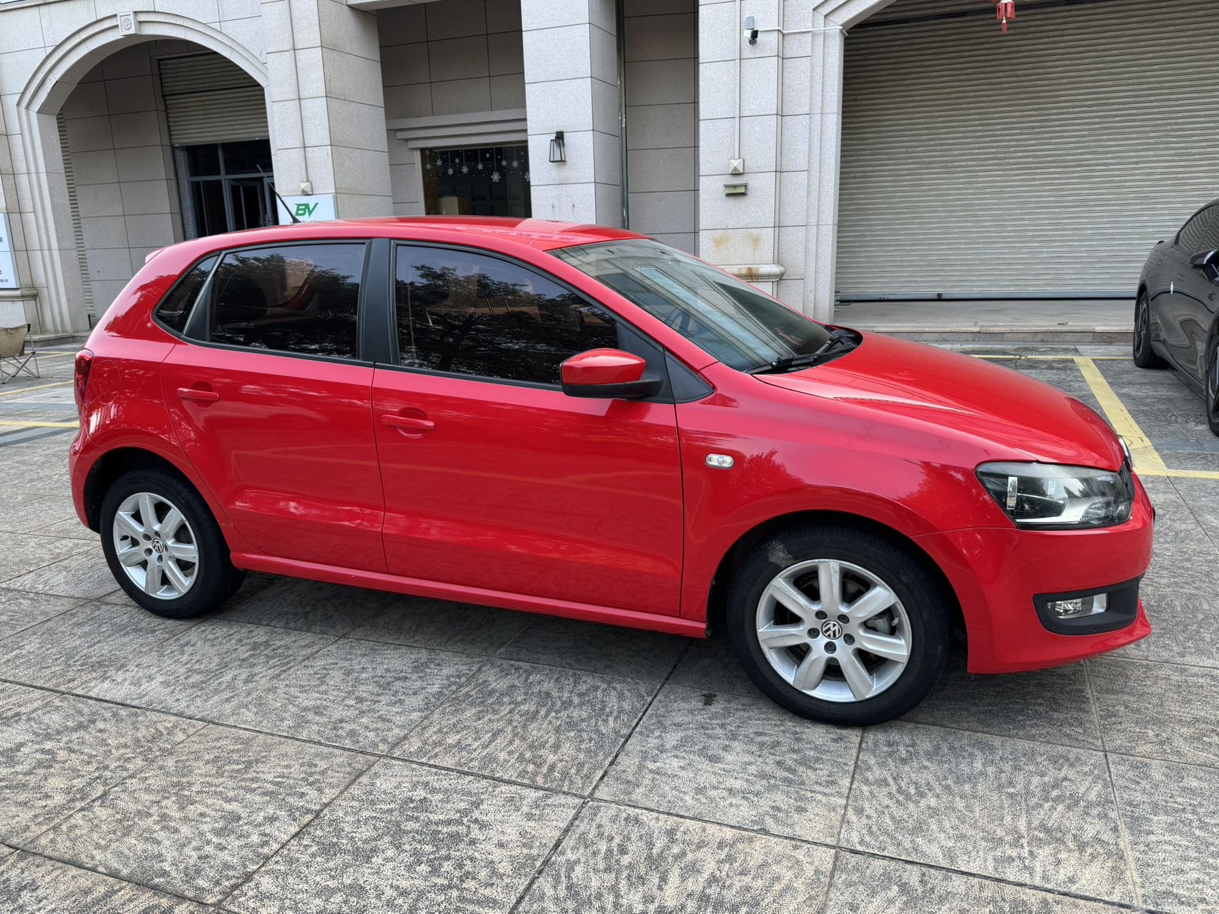 Volkswagen Polo 2014 car image #5