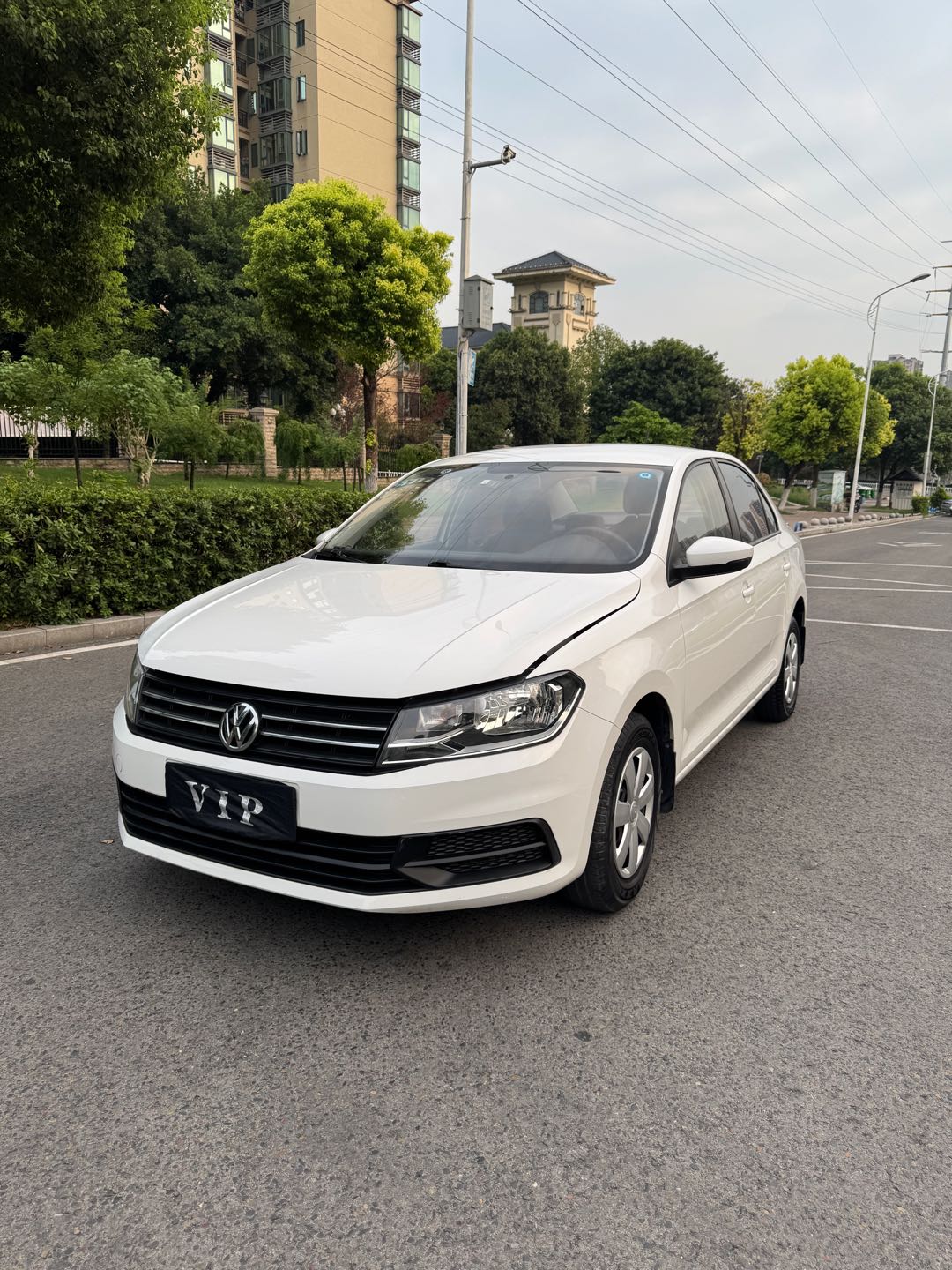 Volkswagen Santana 2019 car image #2