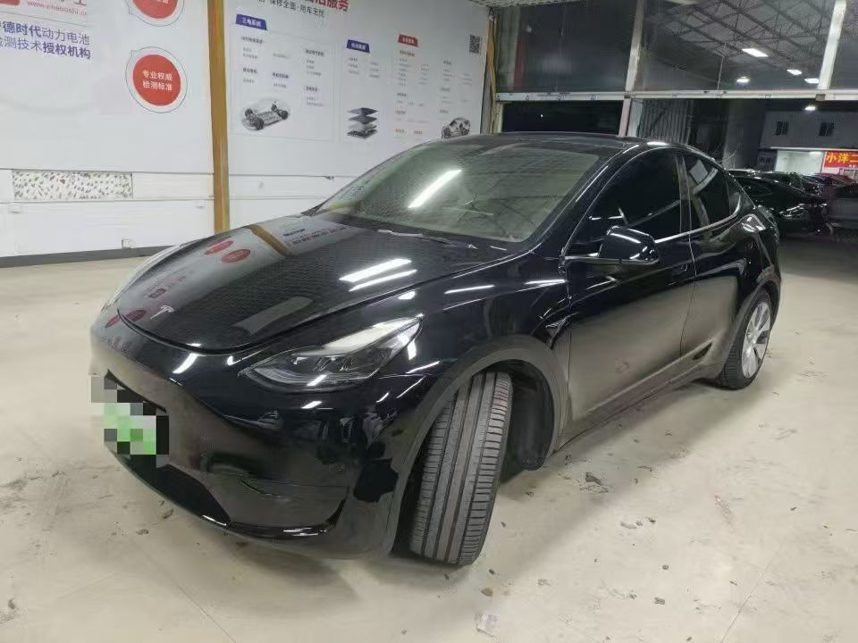 Tesla Model Y 2023 #2 Tesla Model Y 2023 car image #2