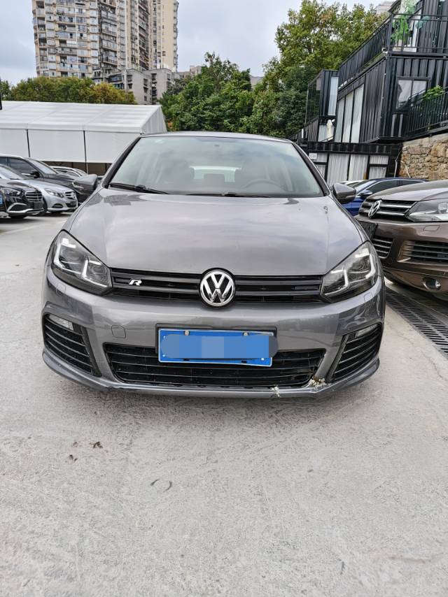 Volkswagen Golf 2011 car image #4