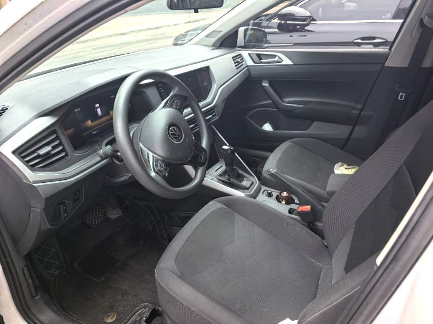 Volkswagen Polo 2023 car image #5