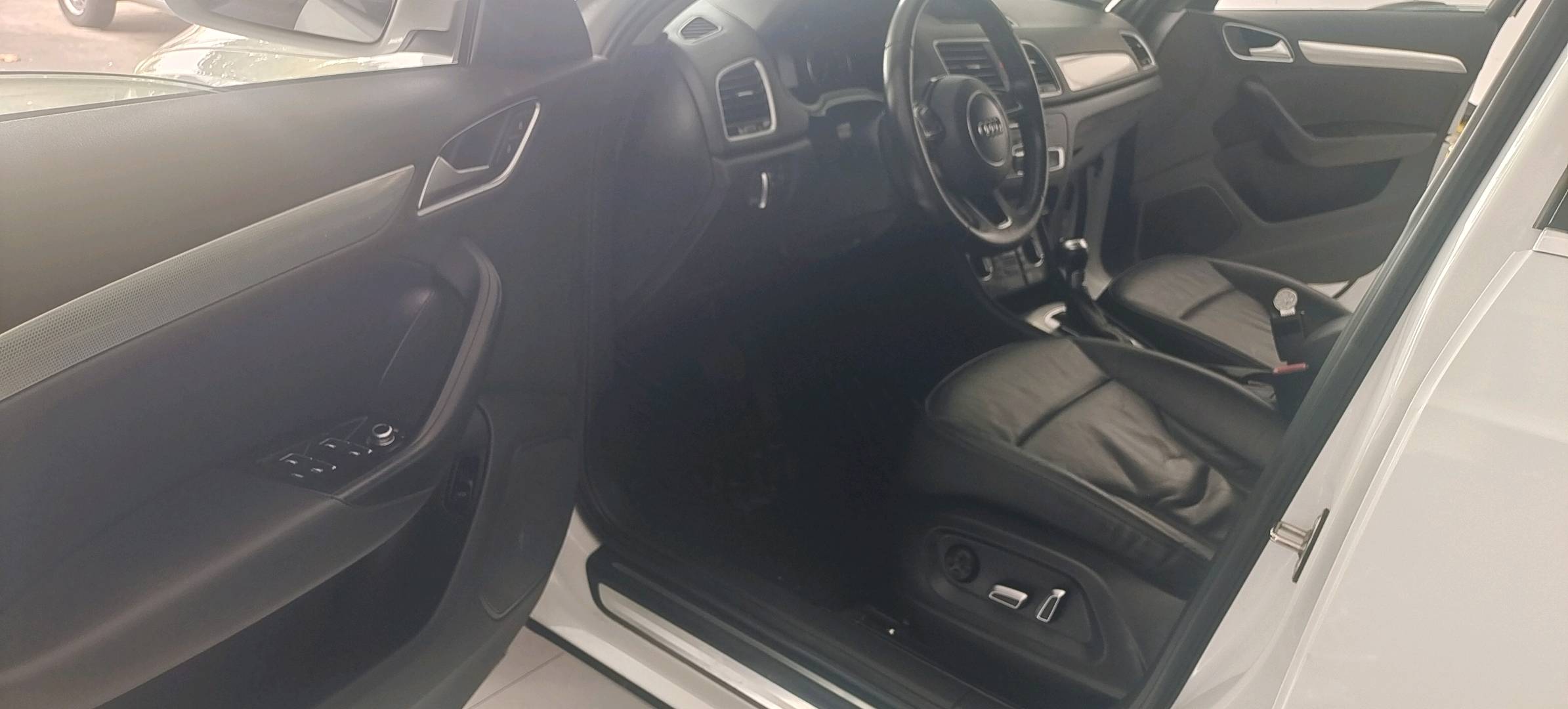 Audi Q3 2017 #4 Audi Q3 2017 car image #4