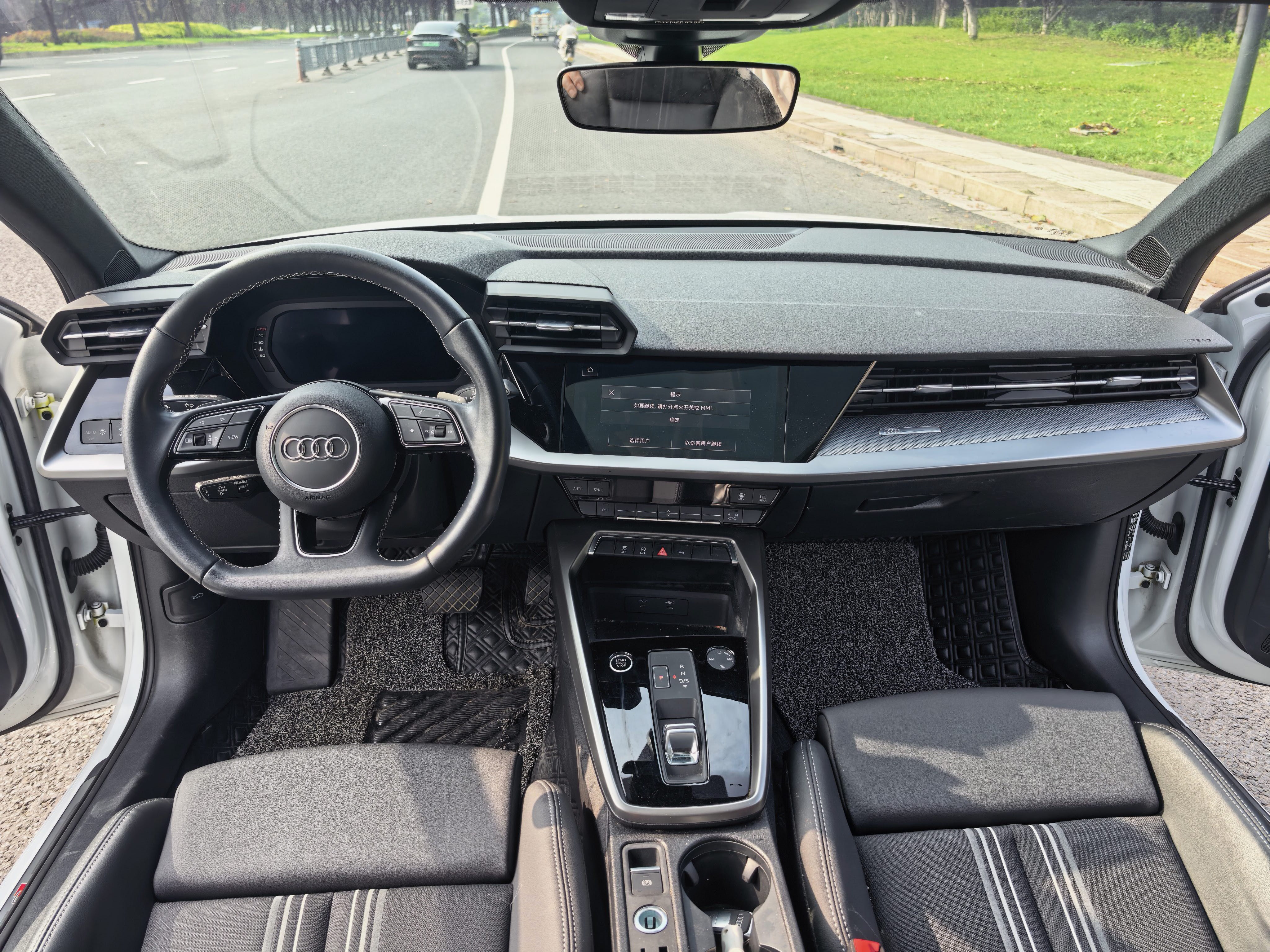 2023 car image #6