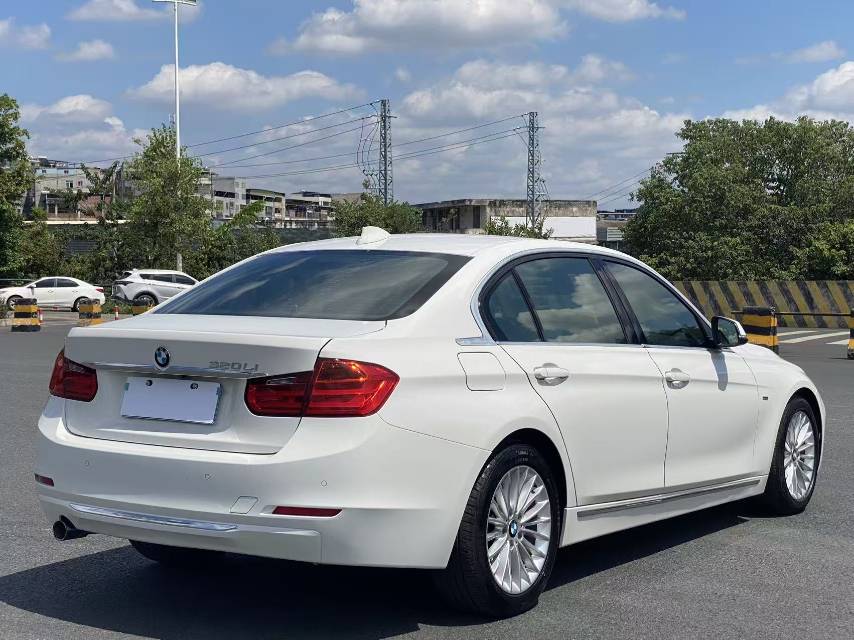 BMW 3 Series 2015 car image #11