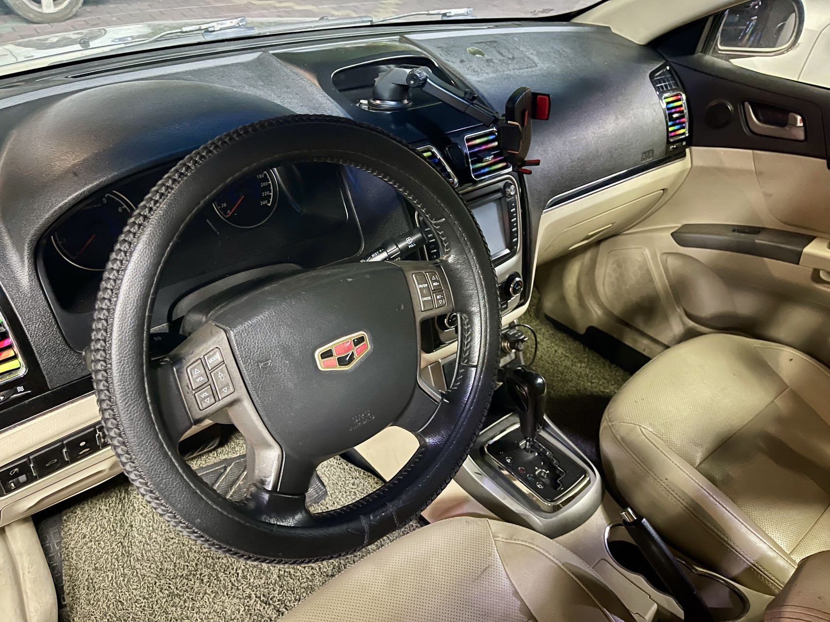 GEELY Emgrand Classic 2014 car image #7