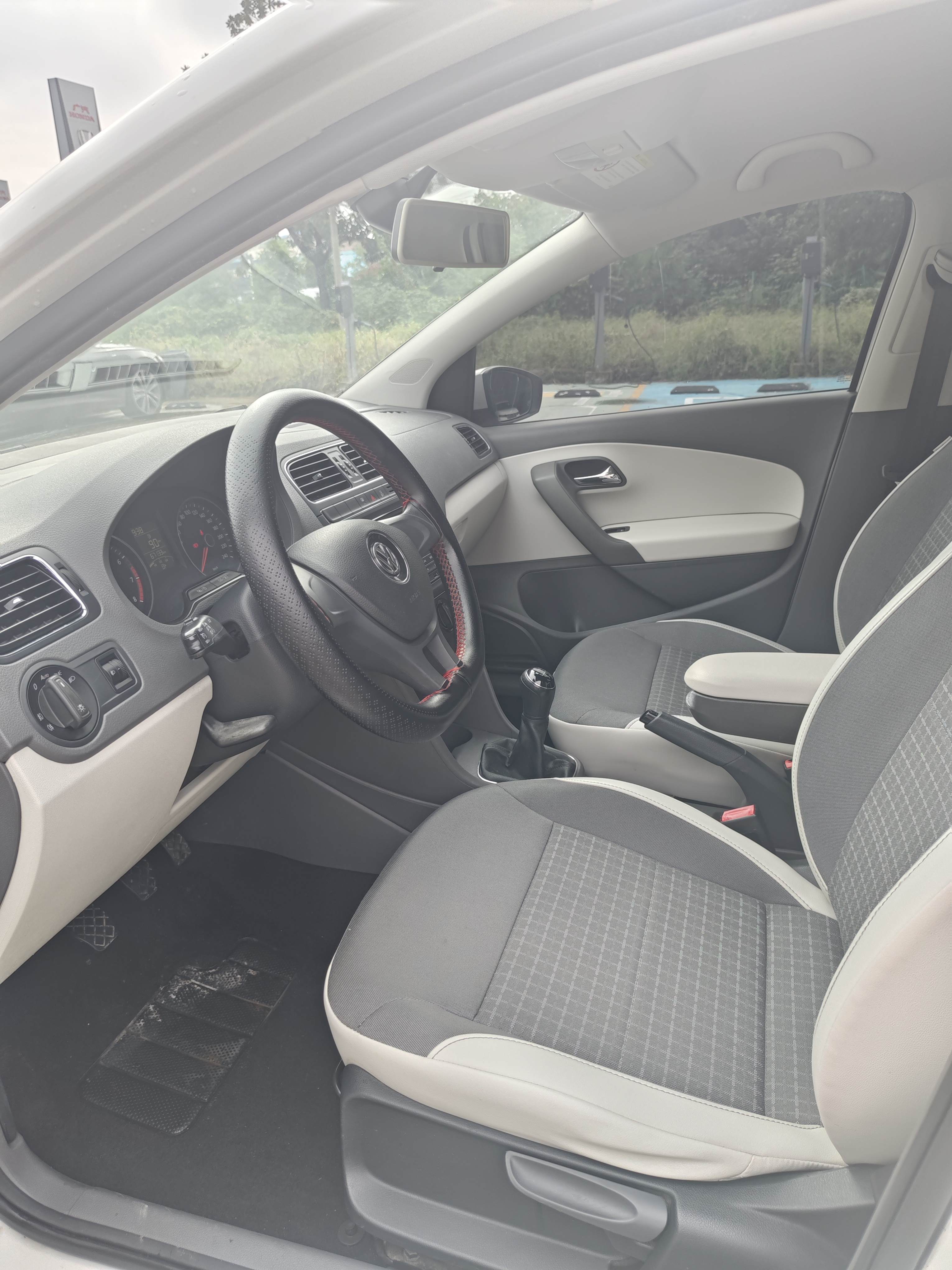 Volkswagen Polo 2015 #8 Volkswagen Polo 2015 car image #8