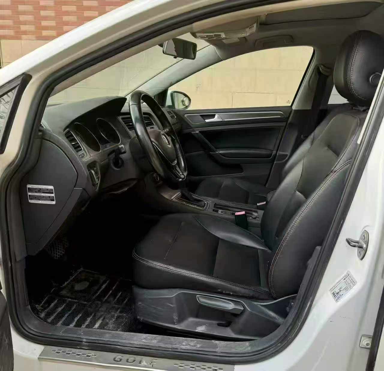 Volkswagen Golf 2014 car image #7