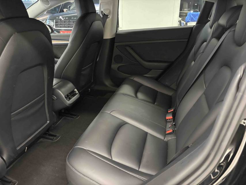 Tesla Model 3 2022 car image #5