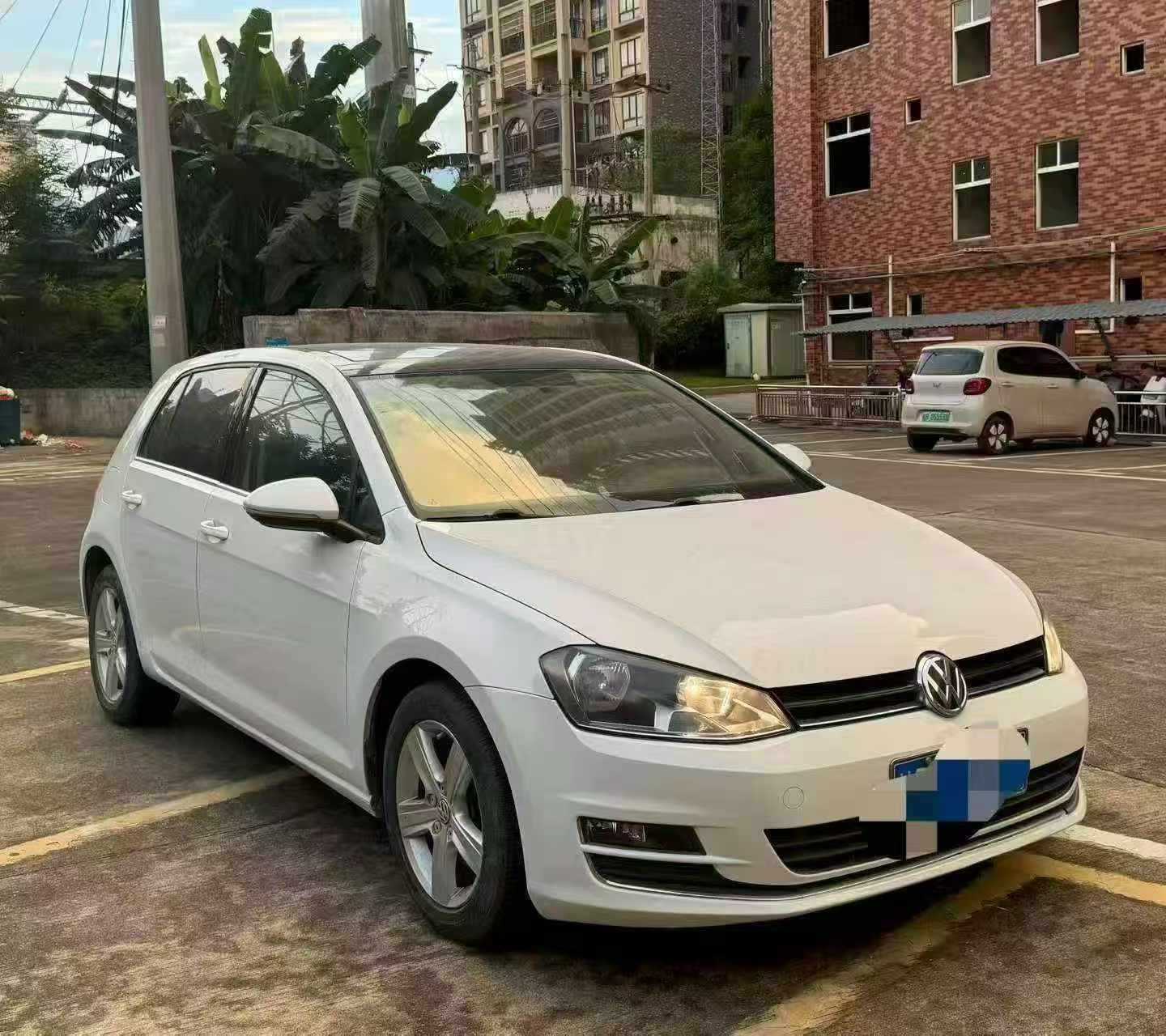Volkswagen Golf 2014 car image #4
