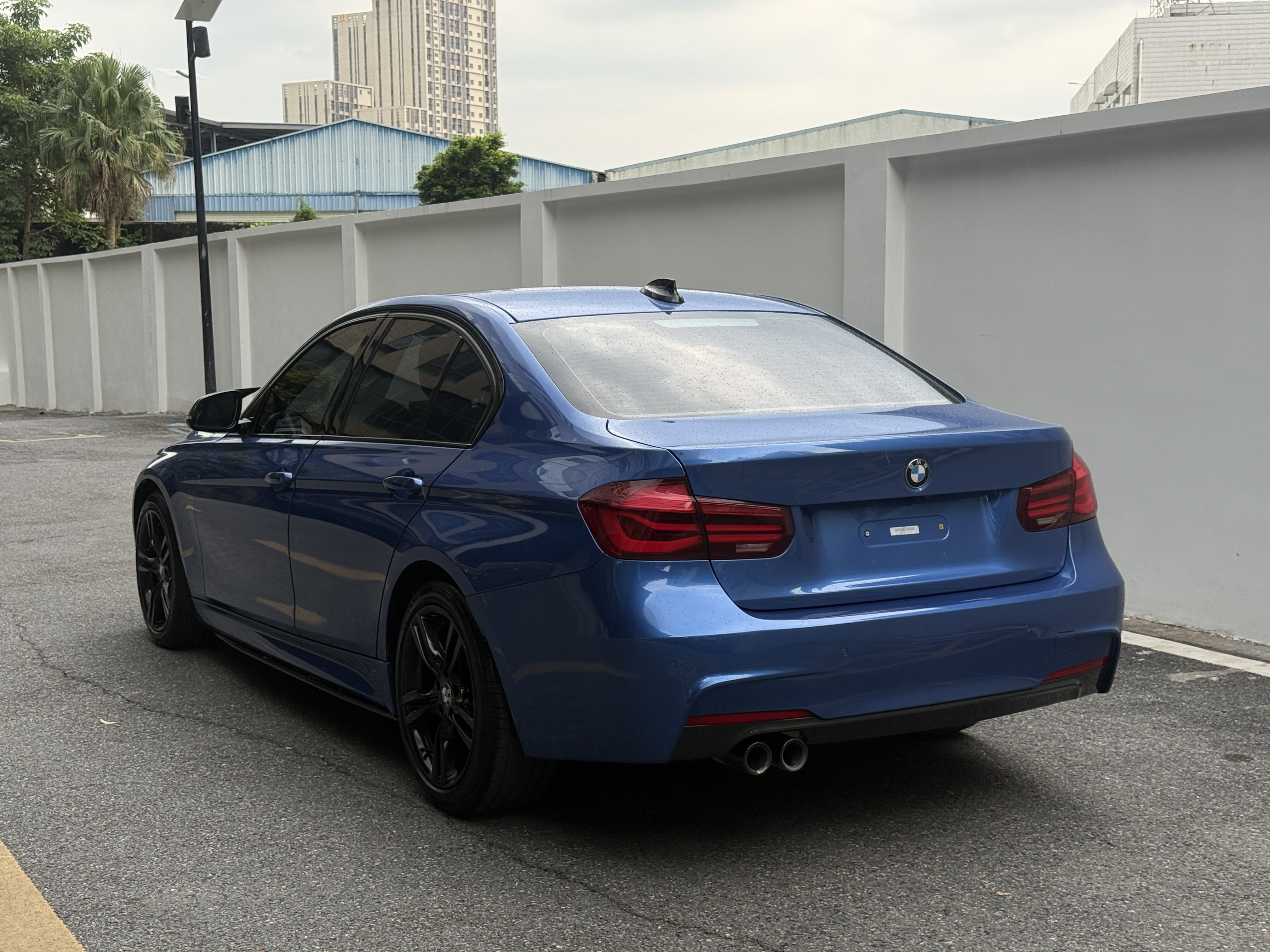 BMW 3 Series 2018 #6 BMW 3 Series 2018 car image #6