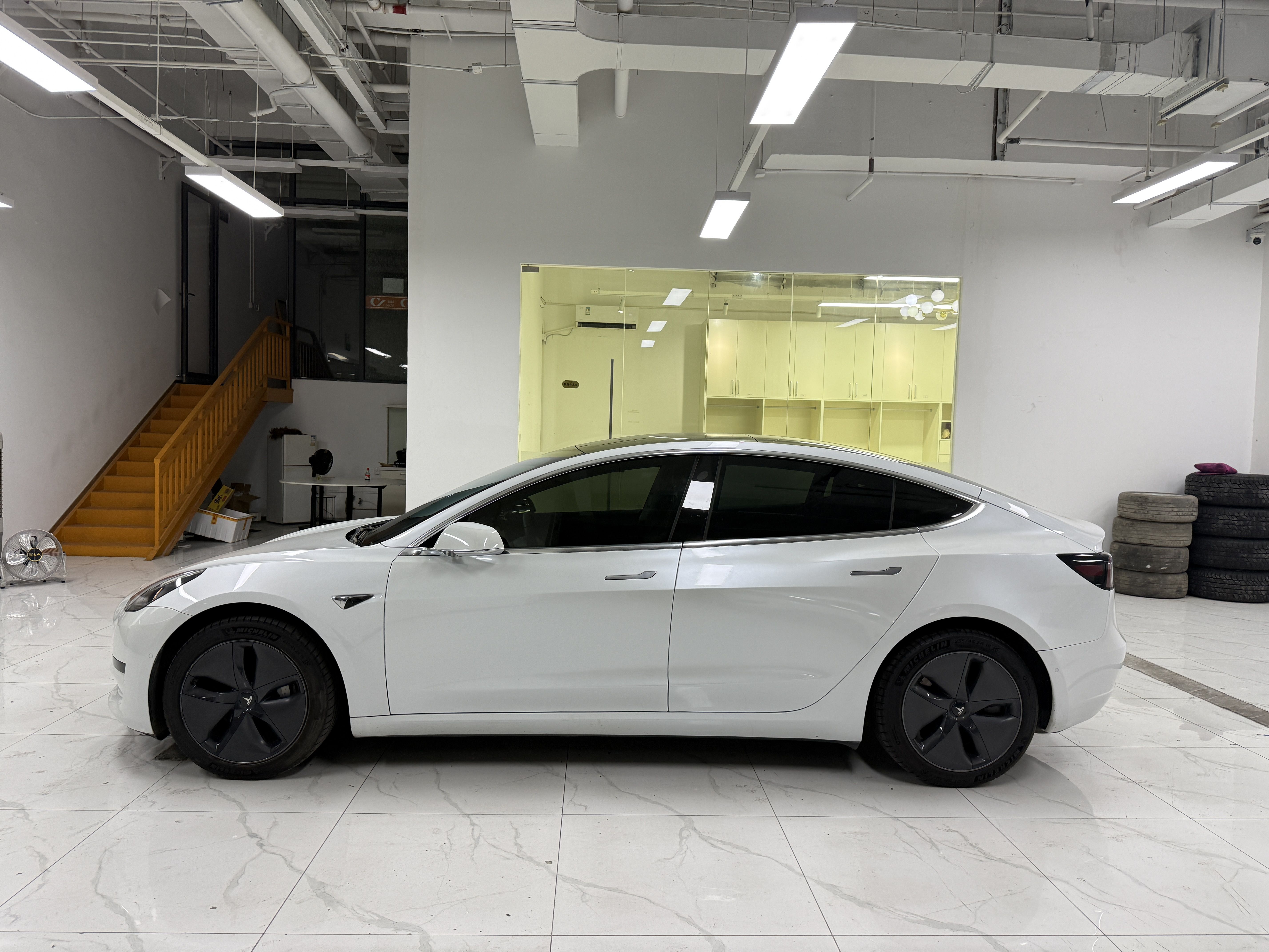Tesla Model 3 2020 car image #5