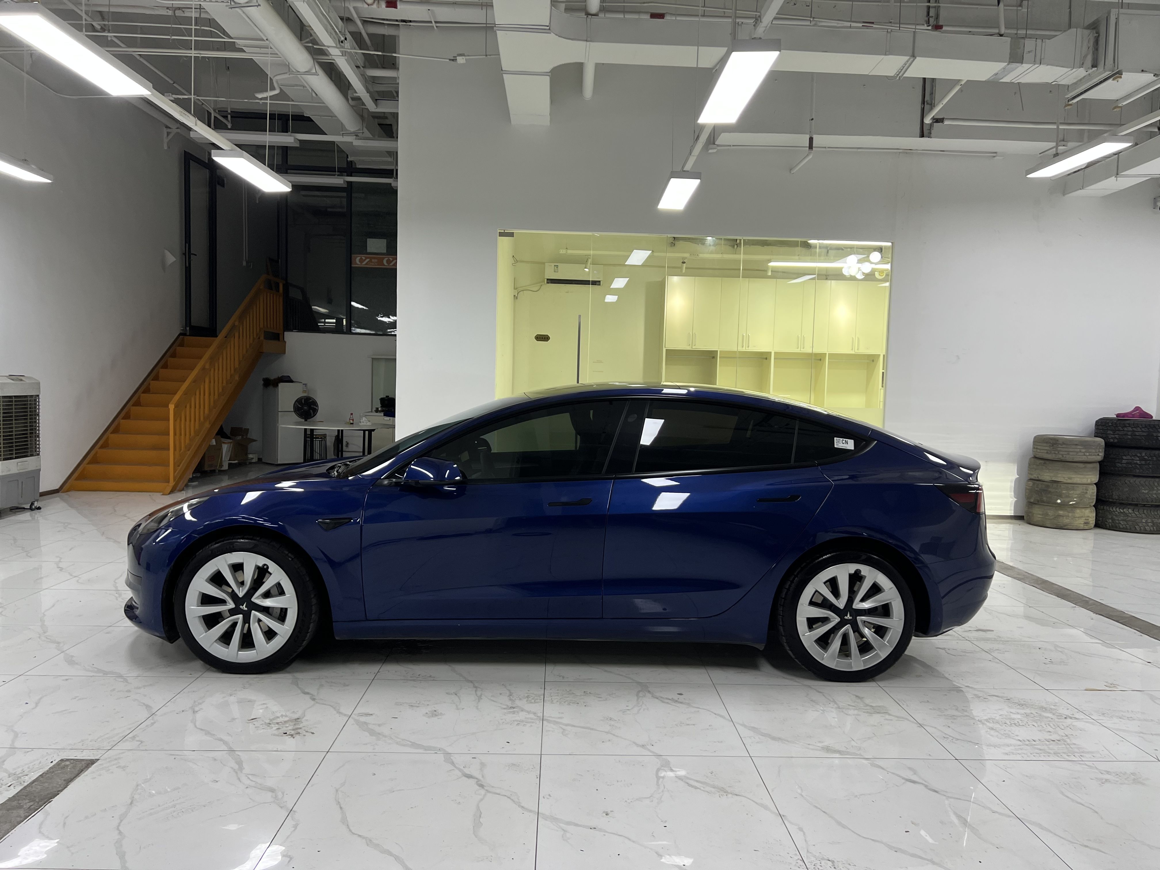 Tesla Model 3 2022 car image #5
