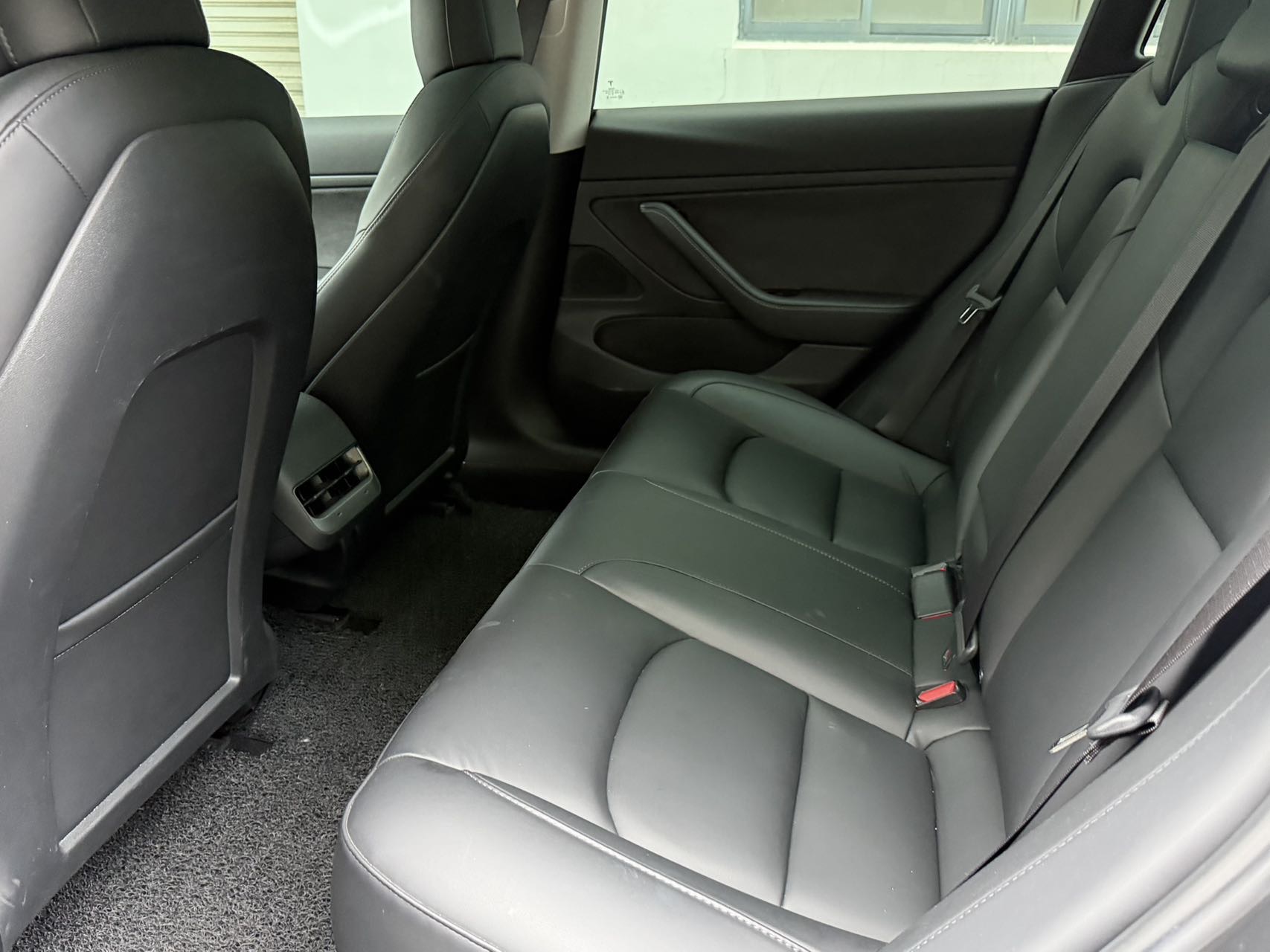 Tesla Model 3 2020 car image #6