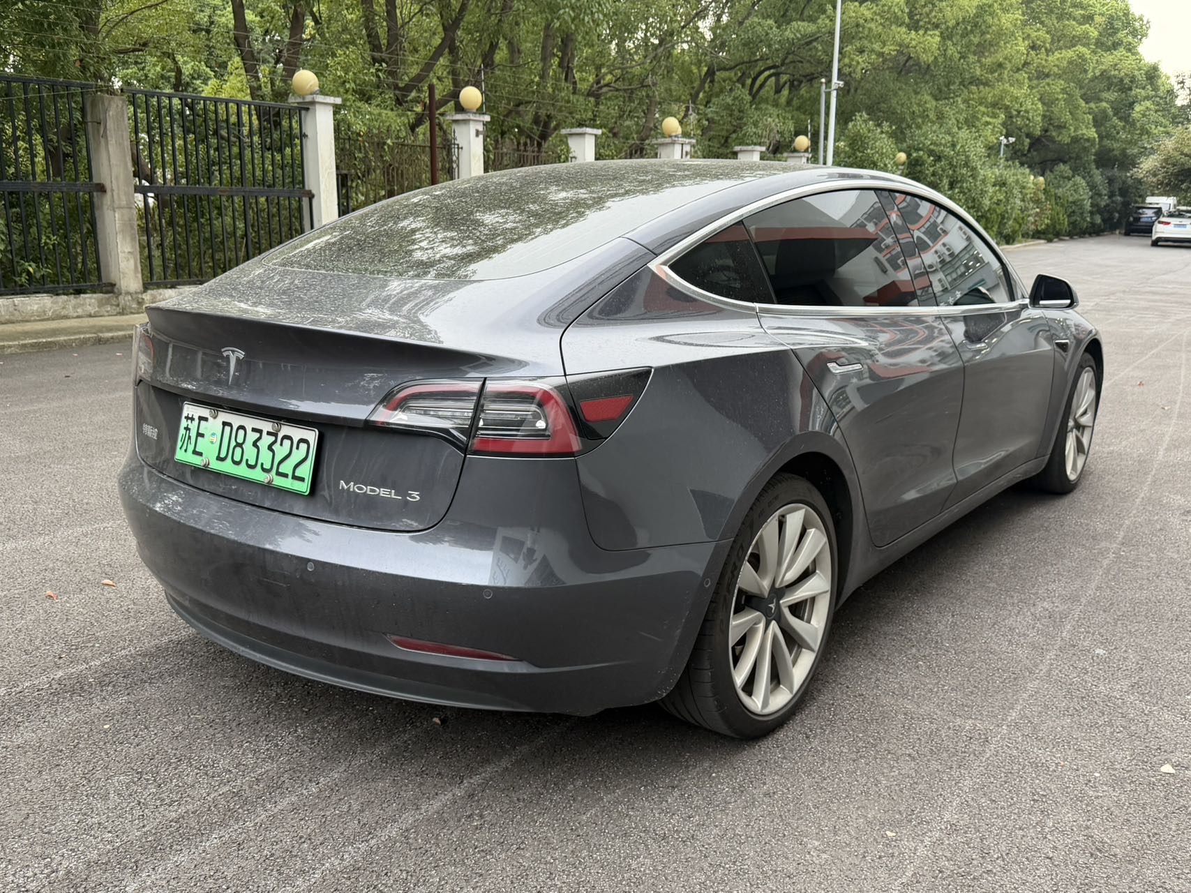 Tesla Model 3 2020 car image #12