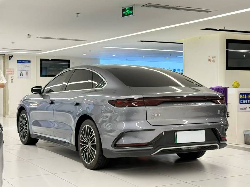 BYD Han 2024 car image #10