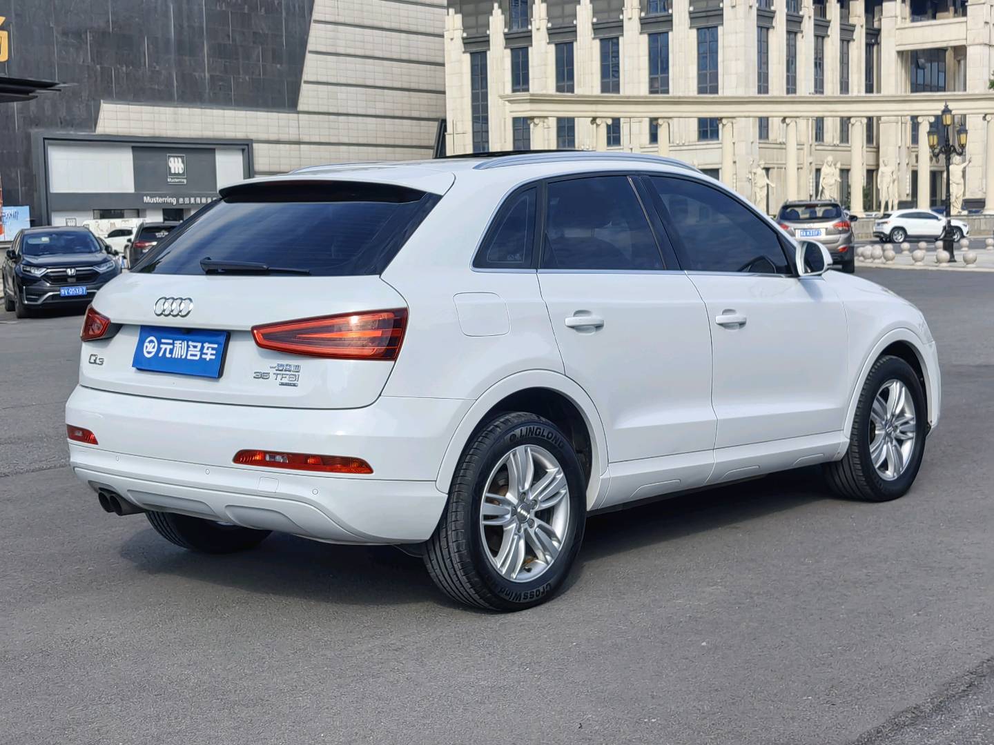Audi Q3 2014 #18 Audi Q3 2014 car image #18