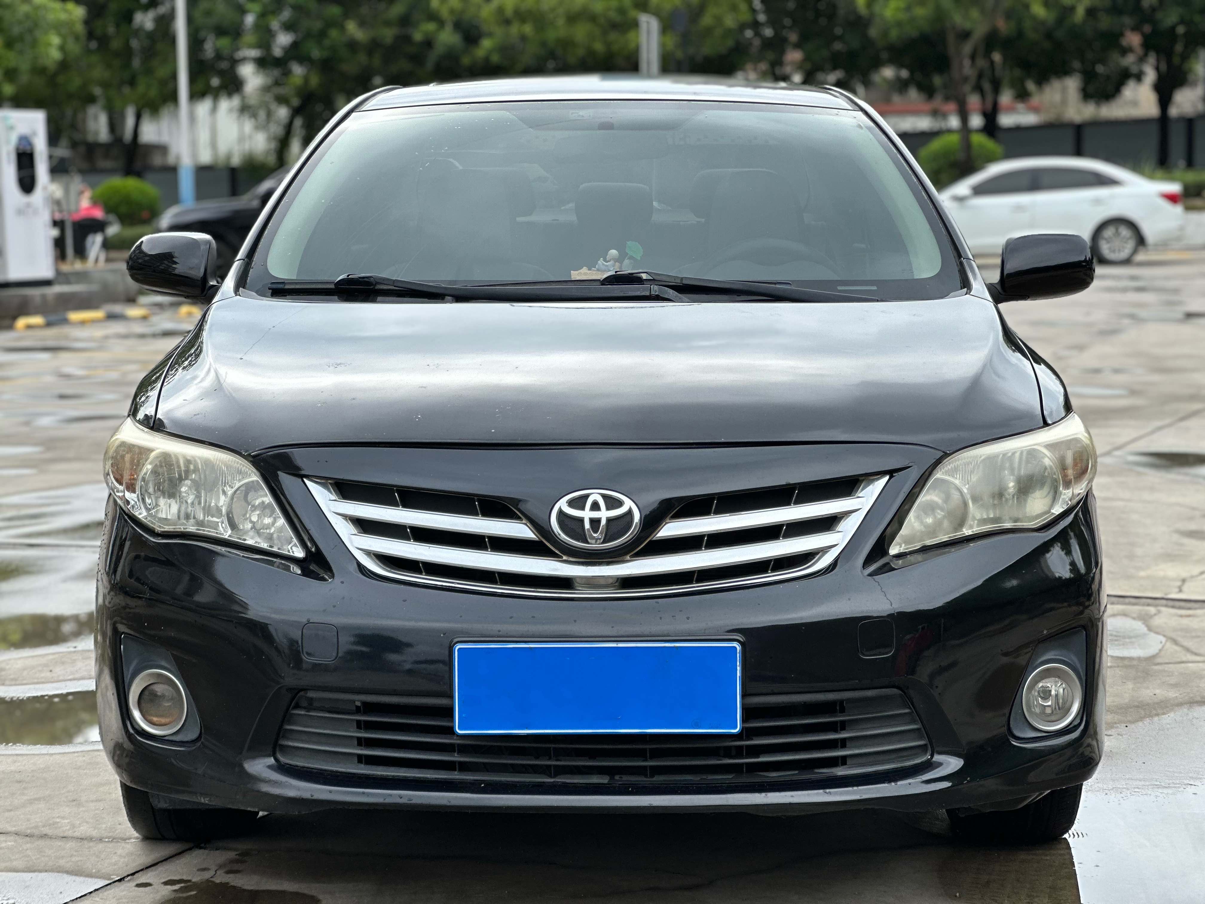 Toyota Corolla 2011 #4 Toyota Corolla 2011 car image #4