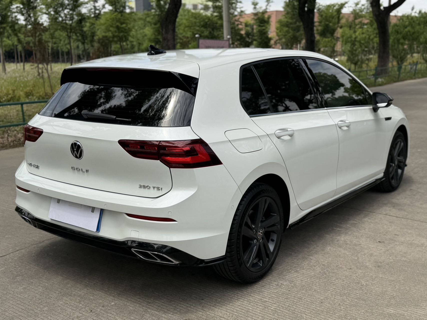 Volkswagen Golf 2022 car image #12