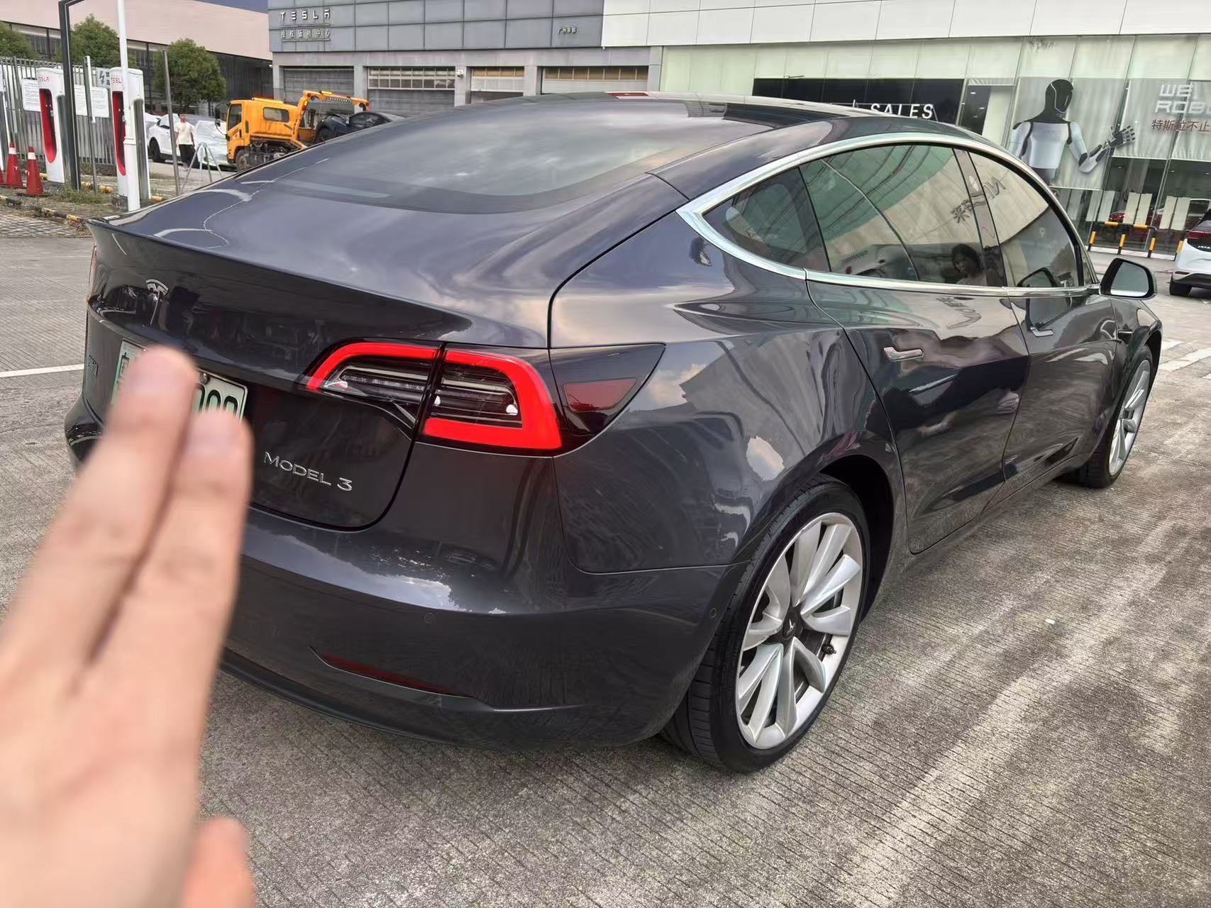 Tesla Model 3 2020 car image #8
