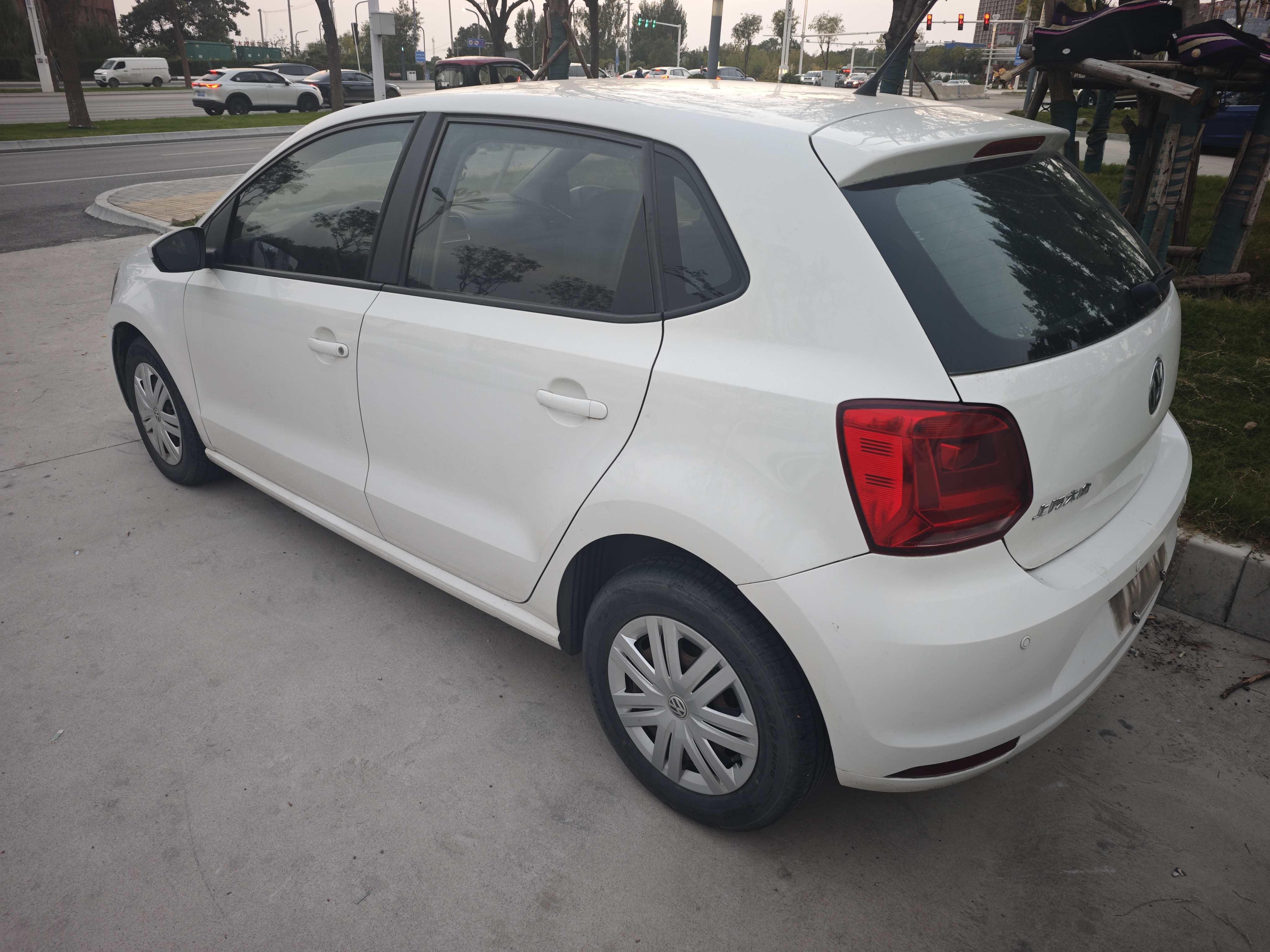 Volkswagen Polo 2019 #6 Volkswagen Polo 2019 car image #6