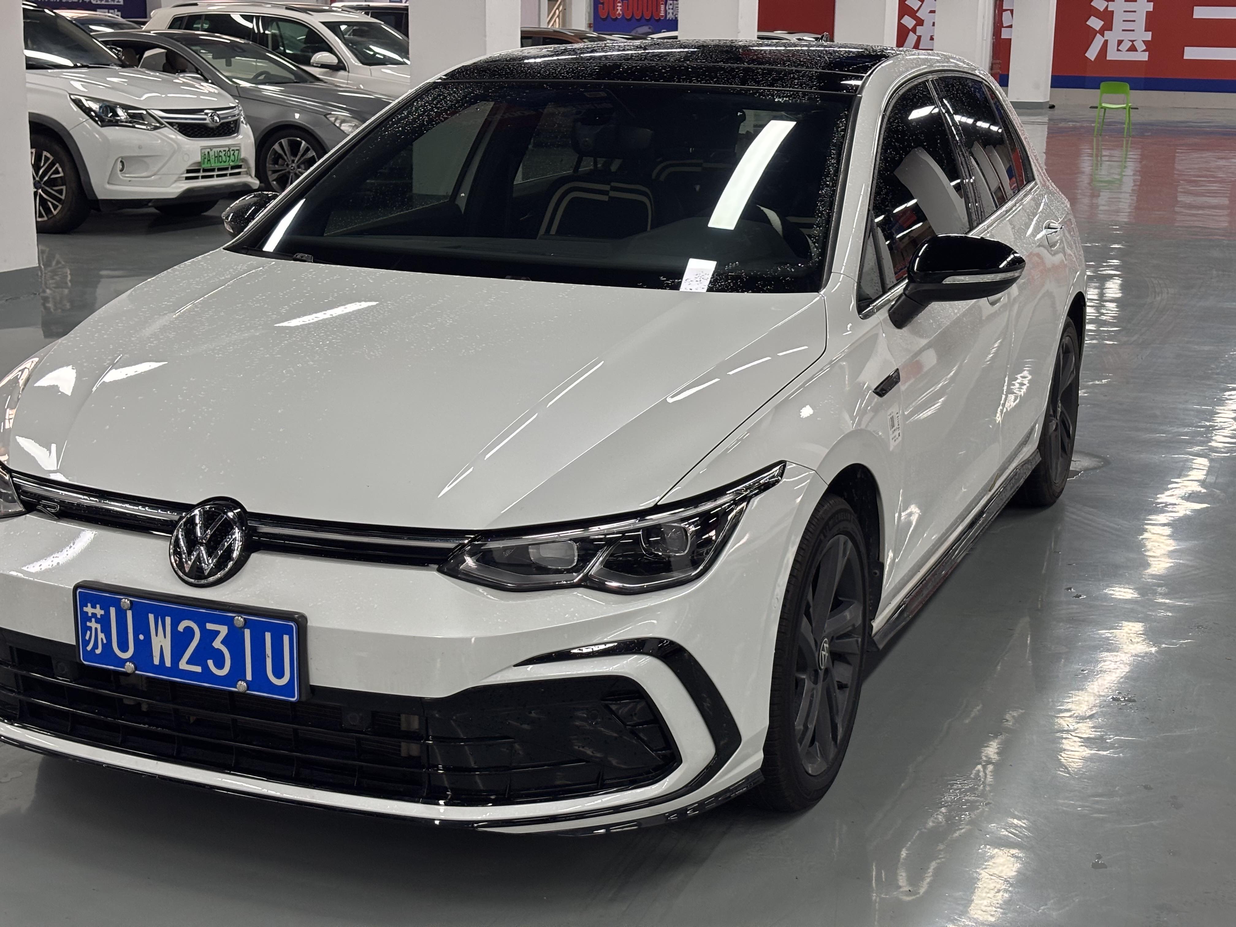 Volkswagen Golf 2023 car image 