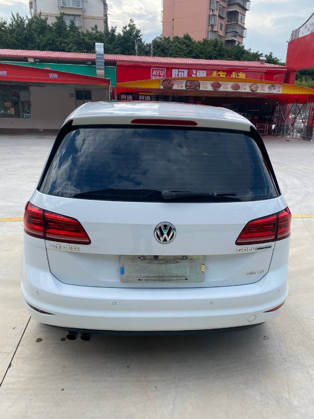 Volkswagen Golf Sportsvan 2016 car image #4