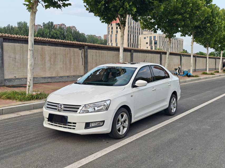 Volkswagen Santana 2016 car image #2
