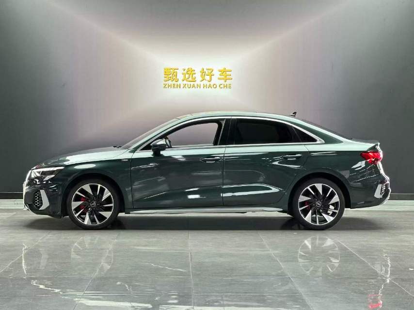 2022 car image #10