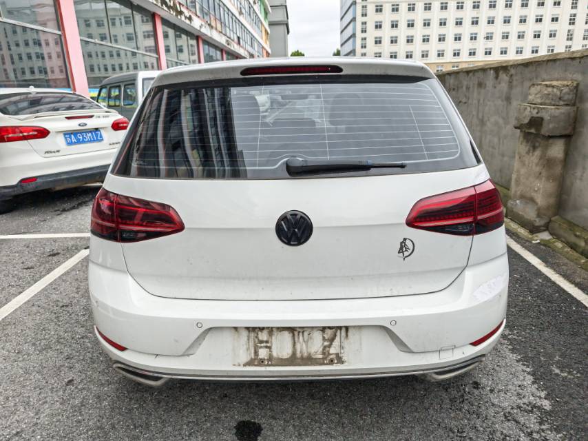 Volkswagen Golf 2018 #10 Volkswagen Golf 2018 car image #10
