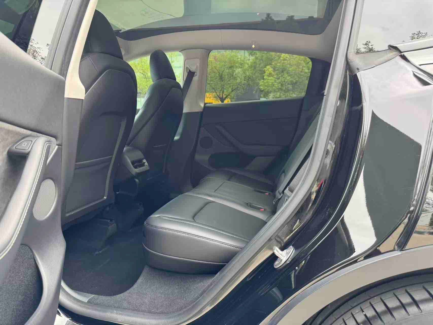 Tesla Model Y 2023 #11 Tesla Model Y 2023 car image #11