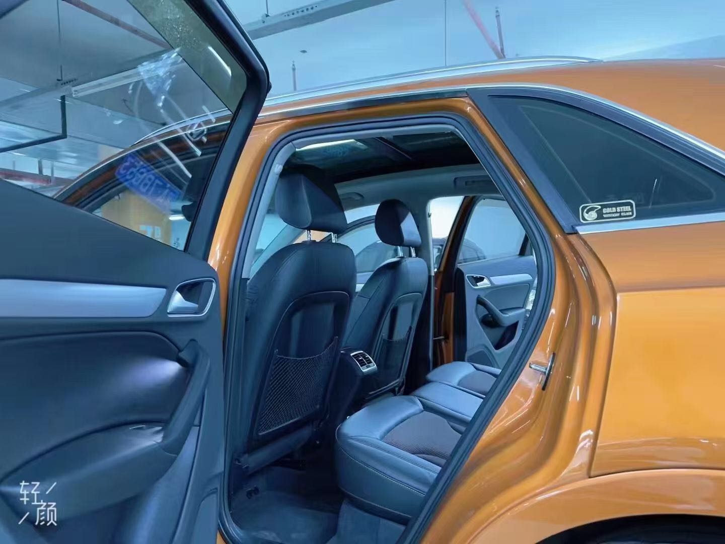 Audi Q3 2017 car image #10