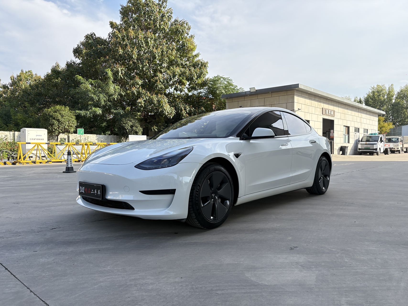 Tesla Model 3 2021 Tesla Model 3 2021 car image
