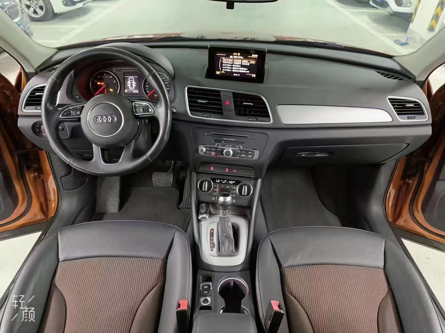 Audi Q3 2017 car image #11