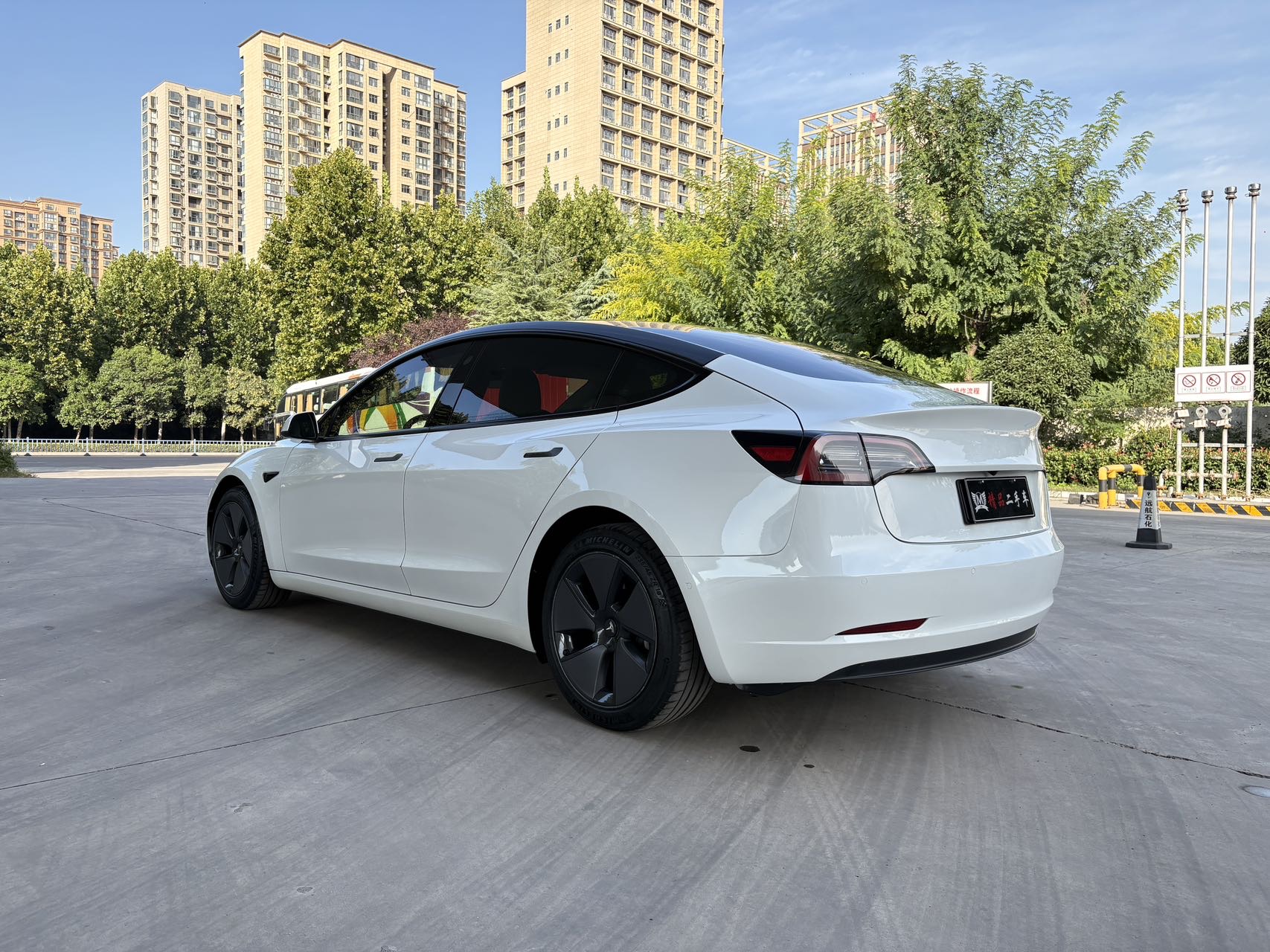 Tesla Model 3 2021 #8 Tesla Model 3 2021 car image #8