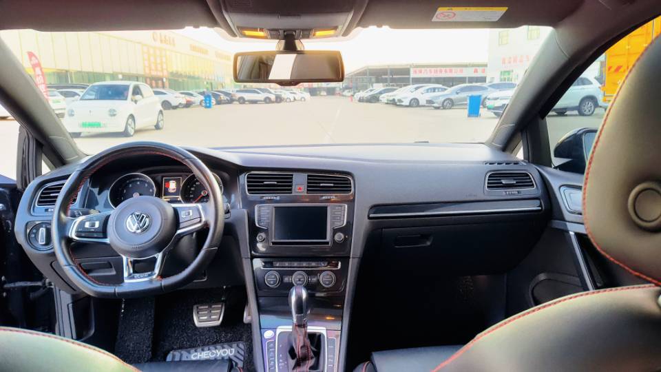 Volkswagen GolfGTI 2015 immagine di auto #9