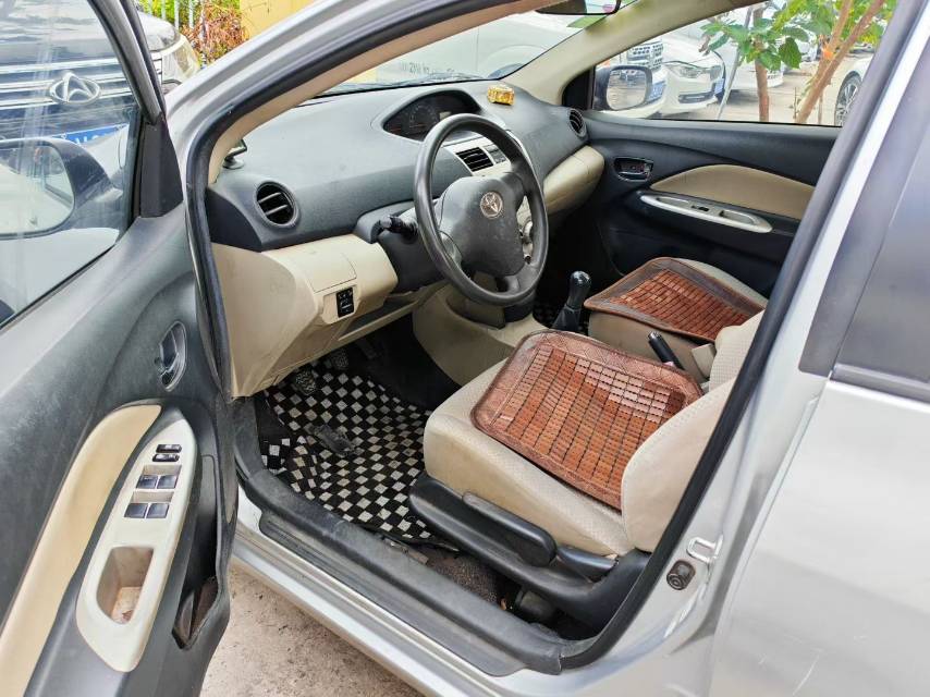 Toyota Vios 2010 #4 Toyota Vios 2010 car image #4