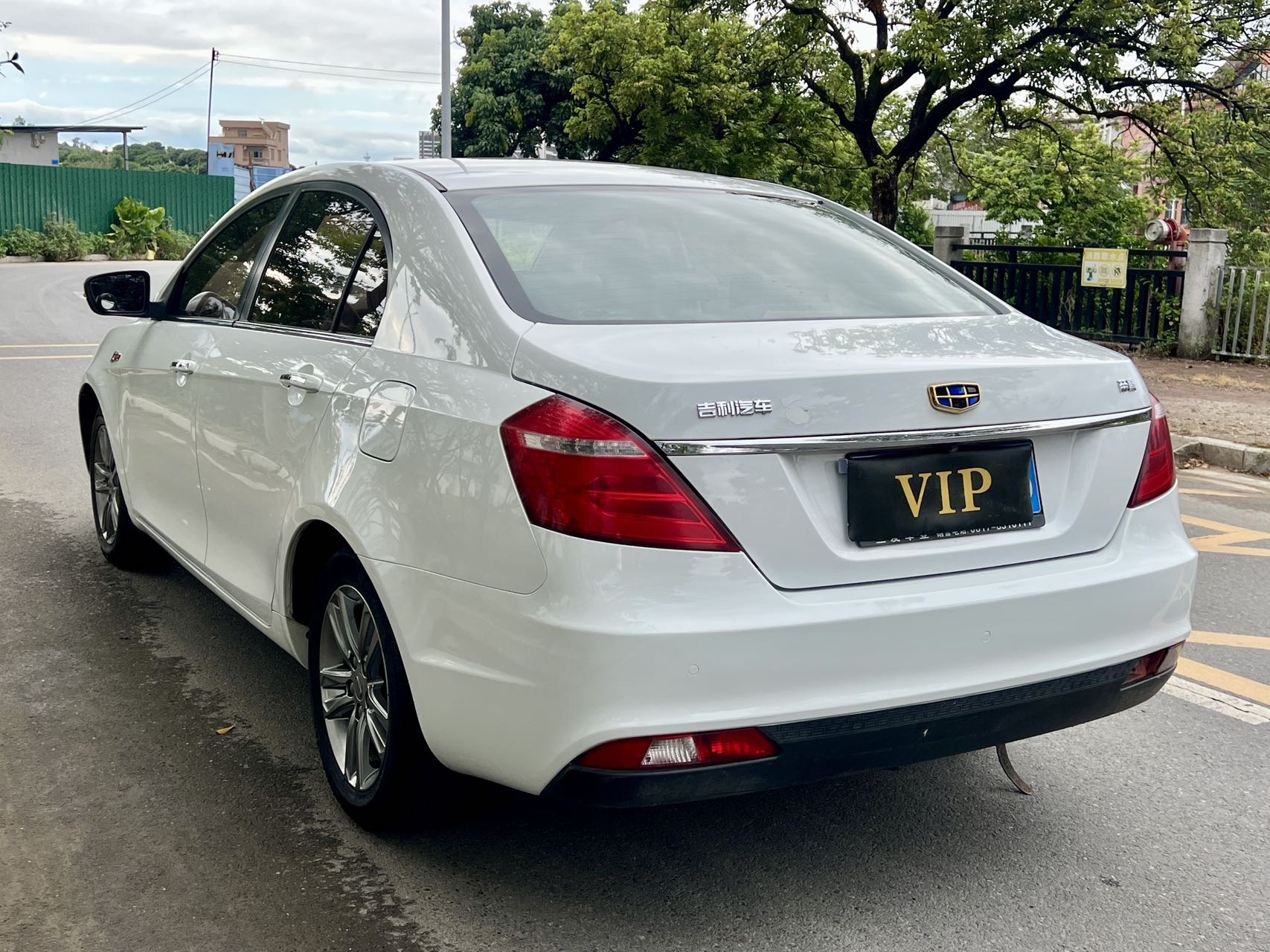 GEELY Emgrand 2017 #11 GEELY Emgrand 2017 car image #11