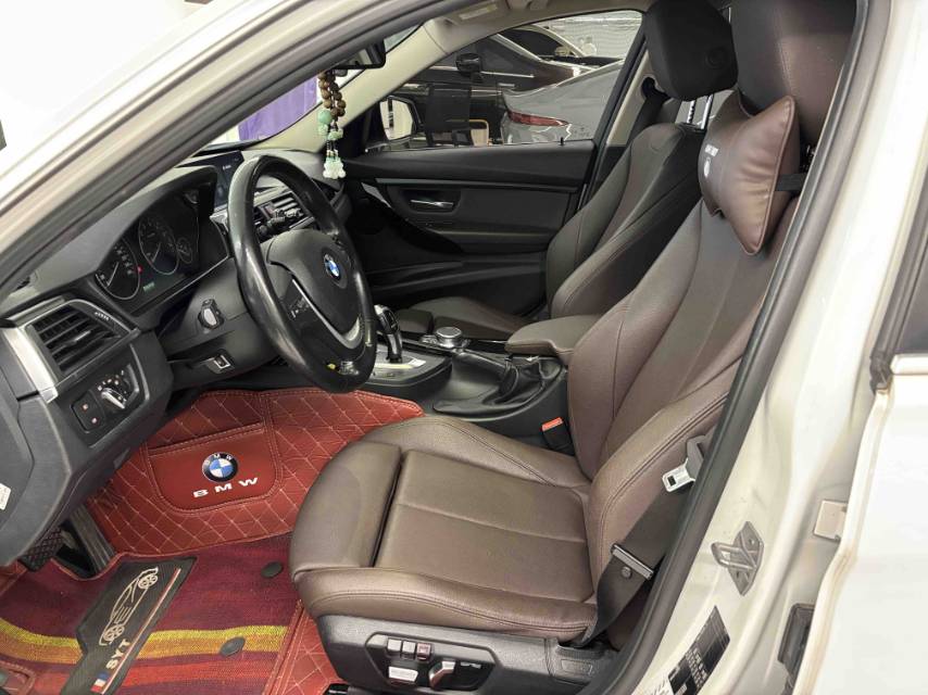 BMW 3 Series 2018 #4 BMW 3 Series 2018 car image #4