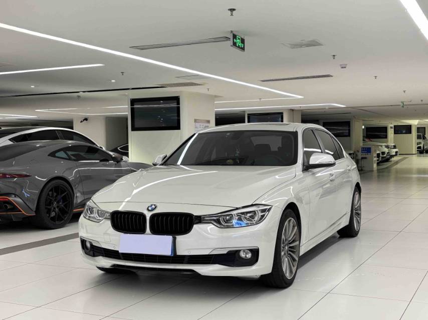 BMW 3 Series 2018 #2 BMW 3 Series 2018 car image #2