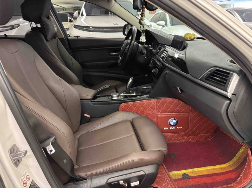 BMW 3 Series 2018 #7 BMW 3 Series 2018 car image #7